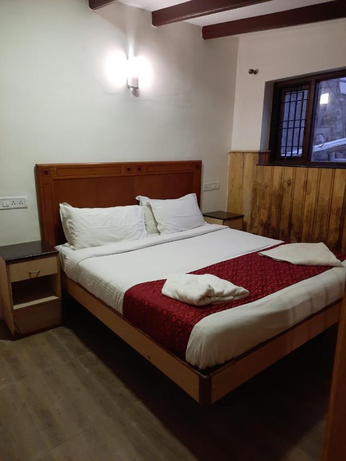 Pine Borough Inn 코다이카날 외부 사진