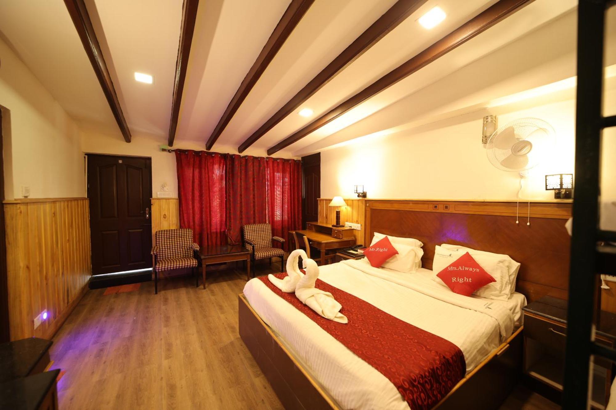 Pine Borough Inn 코다이카날 외부 사진