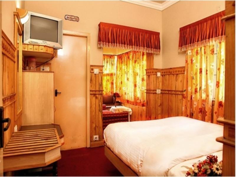 Pine Borough Inn 코다이카날 외부 사진